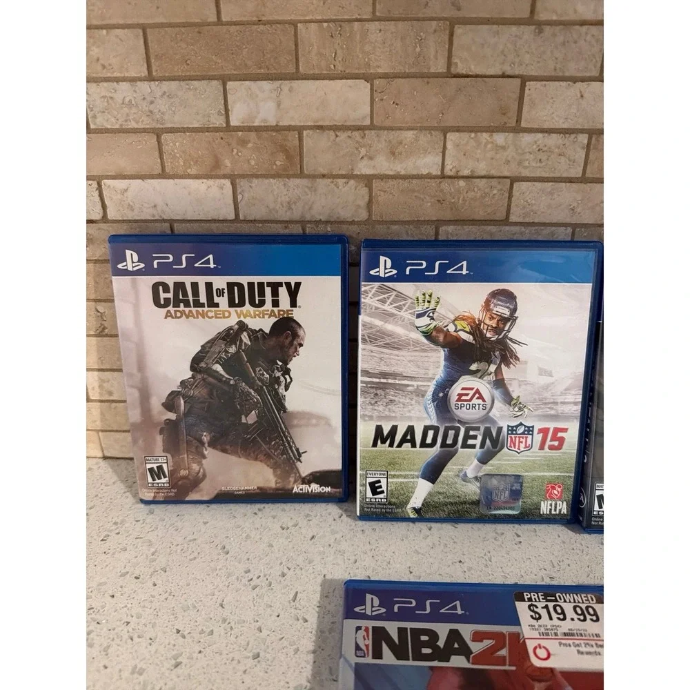 PS4 Video‎ Game Bundle Lot